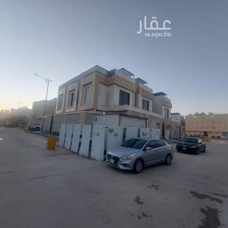 فيلا للبيع في شارع إسماعيل بن أبي اليسر, حي العارض, مدينة الرياض, منطقة الرياض صورة 2