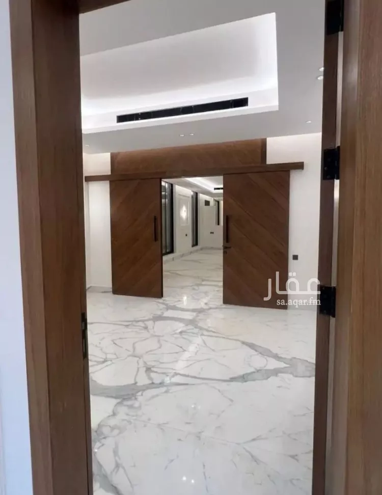 فيلا للبيع في شارع عيد بن حرب, حي القيروان, مدينة الرياض, منطقة الرياض صورة 4