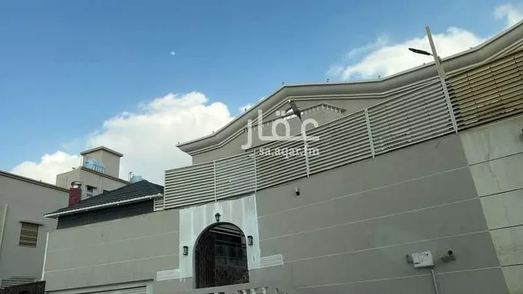 فيلا للبيع في شارع سهيل بن وهب الفهري ، حي التحلية ، خميس مشيط ، خميس مشيط
