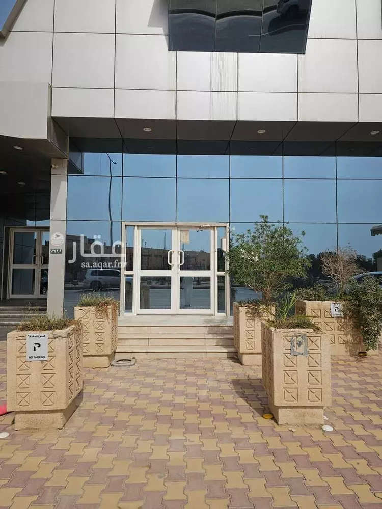 مكتب تجاري للإيجار في شارع المؤرخ بن بشر, حي الربوة, مدينة الرياض, منطقة الرياض صورة 3