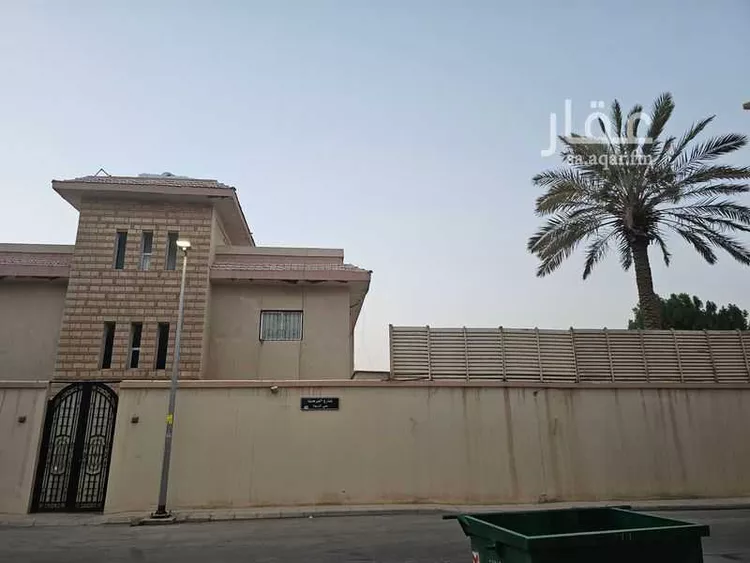 فيلا للبيع في شارع الربيعة, حي الربوة, مدينة الرياض, منطقة الرياض صورة 2
