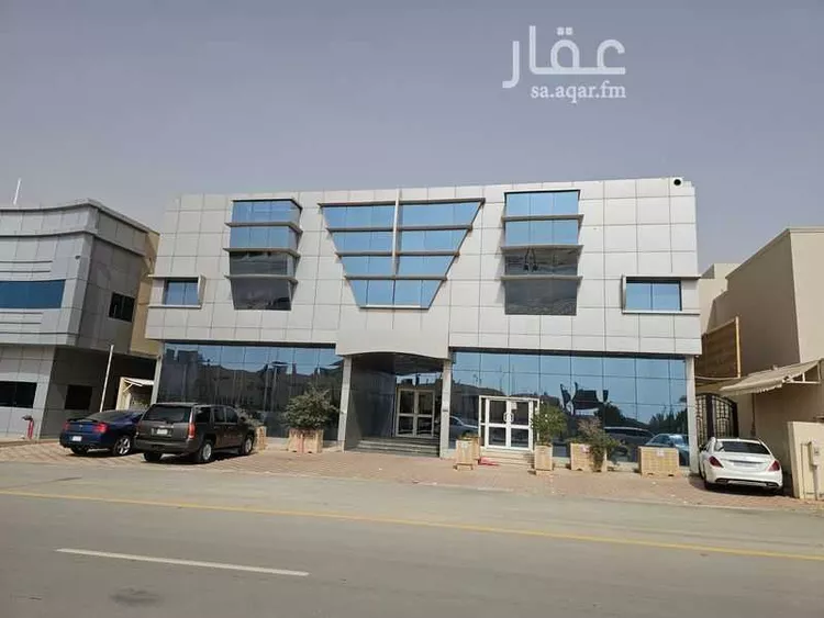 مكتب تجاري للإيجار في شارع المؤرخ بن بشر, حي الربوة, مدينة الرياض, منطقة الرياض صورة 2