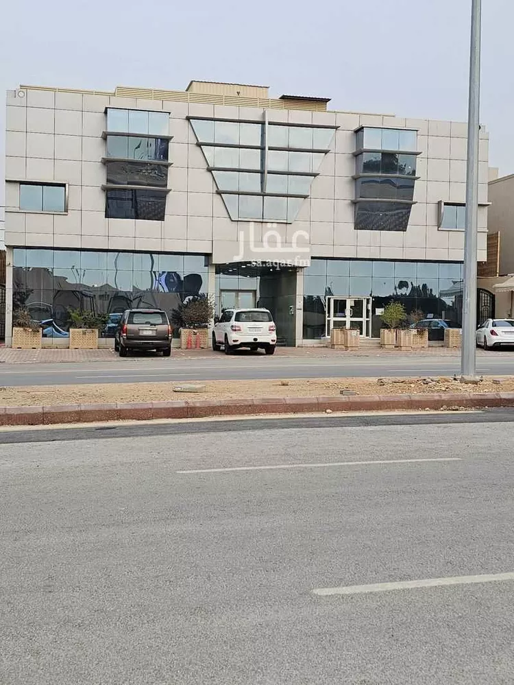 عمارة للبيع في شارع المؤرخ بن بشر, حي الربوة, مدينة الرياض, منطقة الرياض صورة 4
