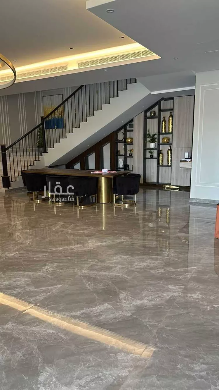 فيلا للبيع في شارع حمد بن عتيق, حي المهدية, مدينة الرياض, منطقة الرياض صورة 2