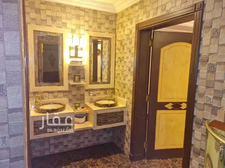 فيلا للبيع في شارع المضمار, حي الوادي, مدينة الرياض, منطقة الرياض صورة 3