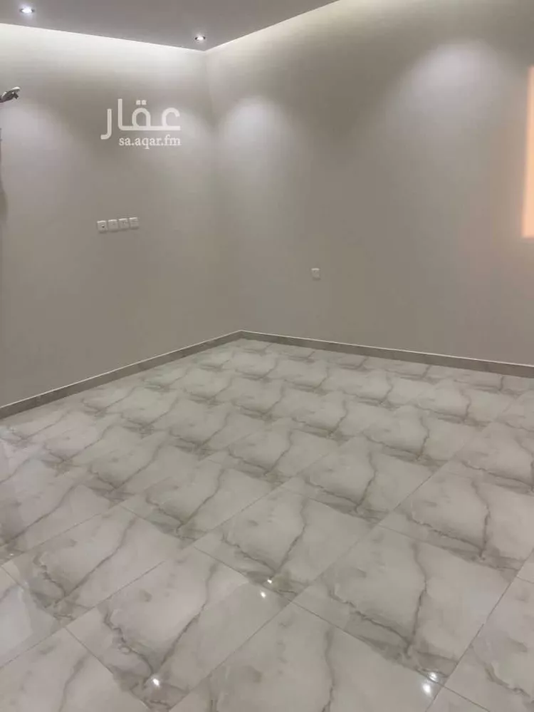 شقة للبيع في شارع طريق السيل, حي الشرفية, مدينة الطائف, منطقة مكة المكرمة صورة 2
