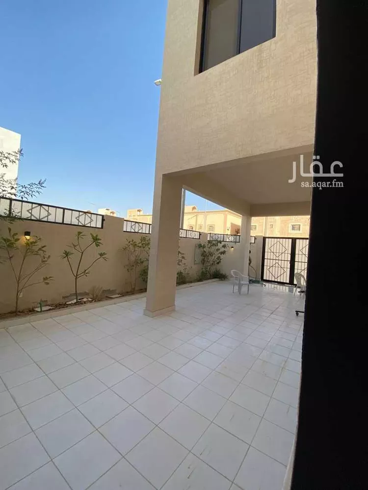 فيلا للبيع في شارع نجد, حي ظهرة لبن, مدينة الرياض, منطقة الرياض صورة 2