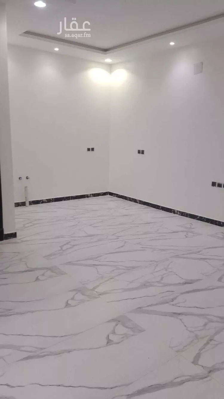 فيلا للبيع في شارع جبل الخال, حي ظهرة لبن, مدينة الرياض, منطقة الرياض صورة 5