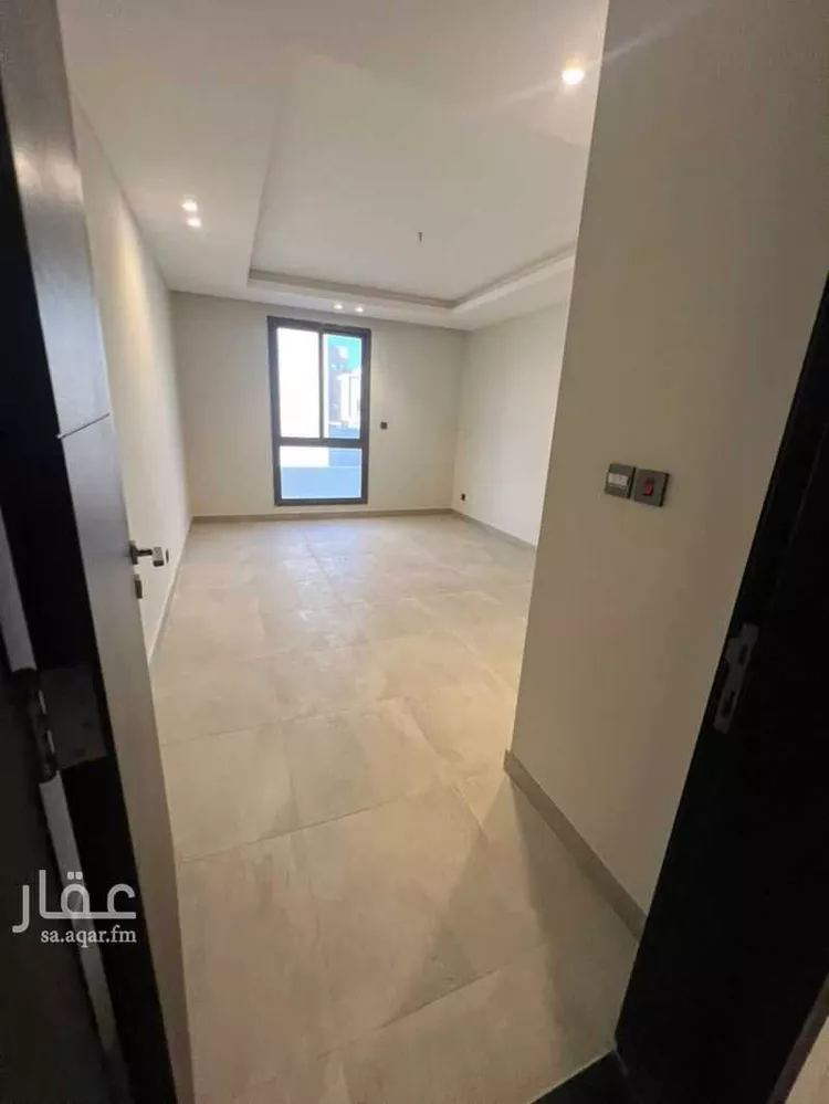 فيلا للإيجار في شارع عبدالخالق بن أبي طاهر, حي عكاظ, مدينة الرياض, منطقة الرياض صورة 2