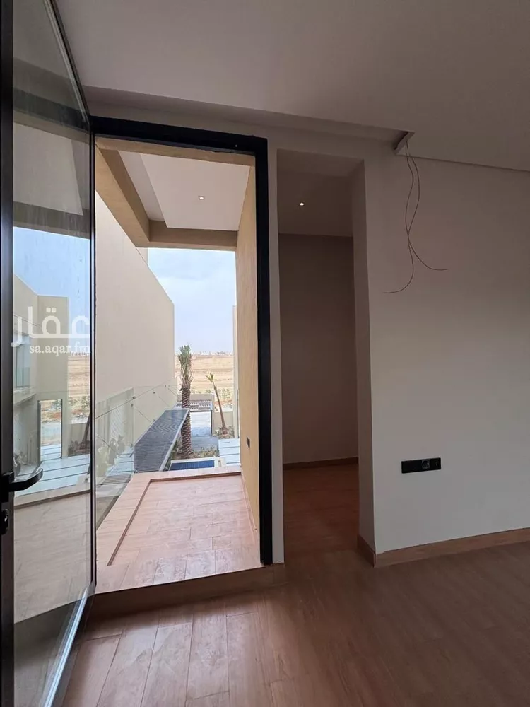 فيلا للبيع في شارع السيل الكبير, حي المهدية, مدينة الرياض, منطقة الرياض 8