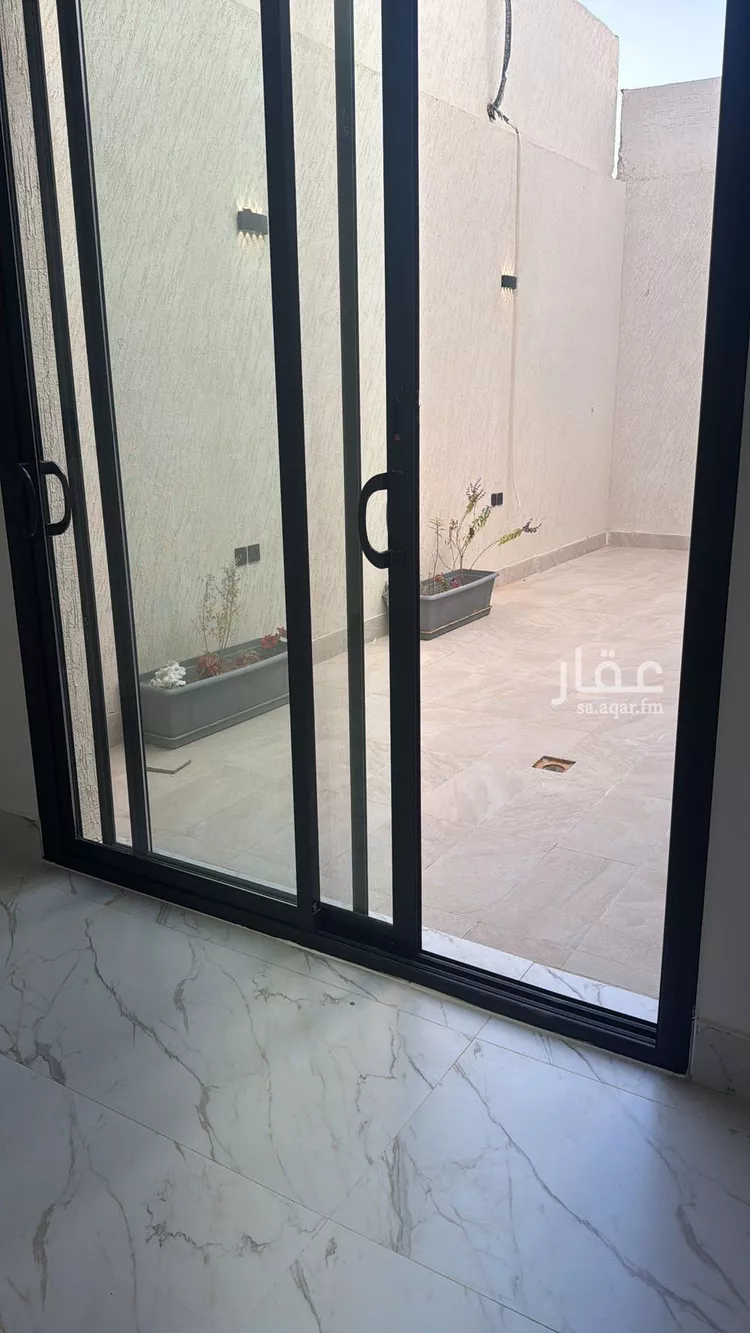 فيلا للبيع في شارع السيل الكبير, حي المهدية, مدينة الرياض, منطقة الرياض 19
