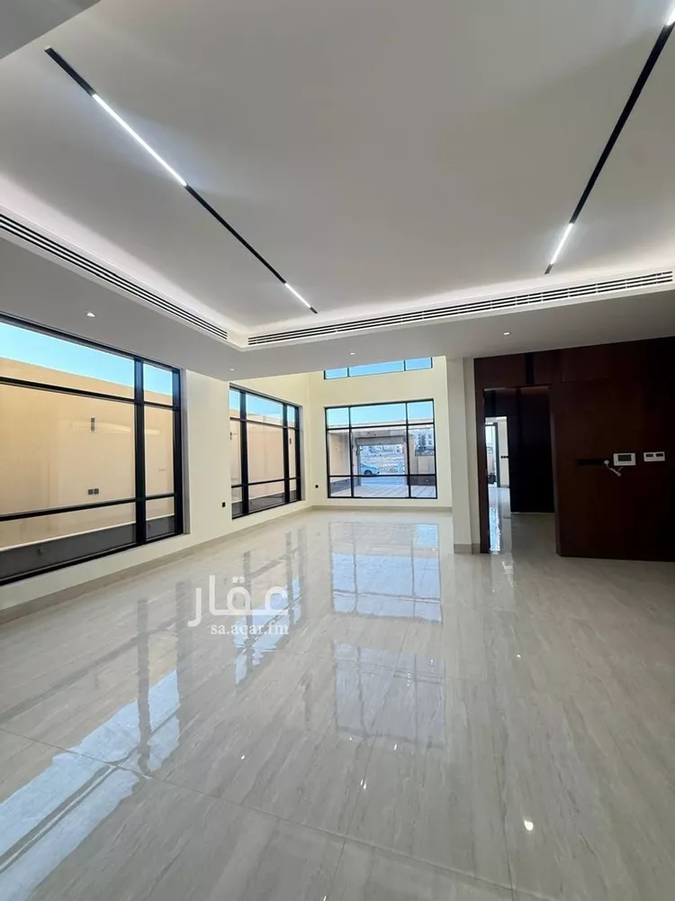 فيلا للبيع في شارع السيل الكبير, حي المهدية, مدينة الرياض, منطقة الرياض صورة 3