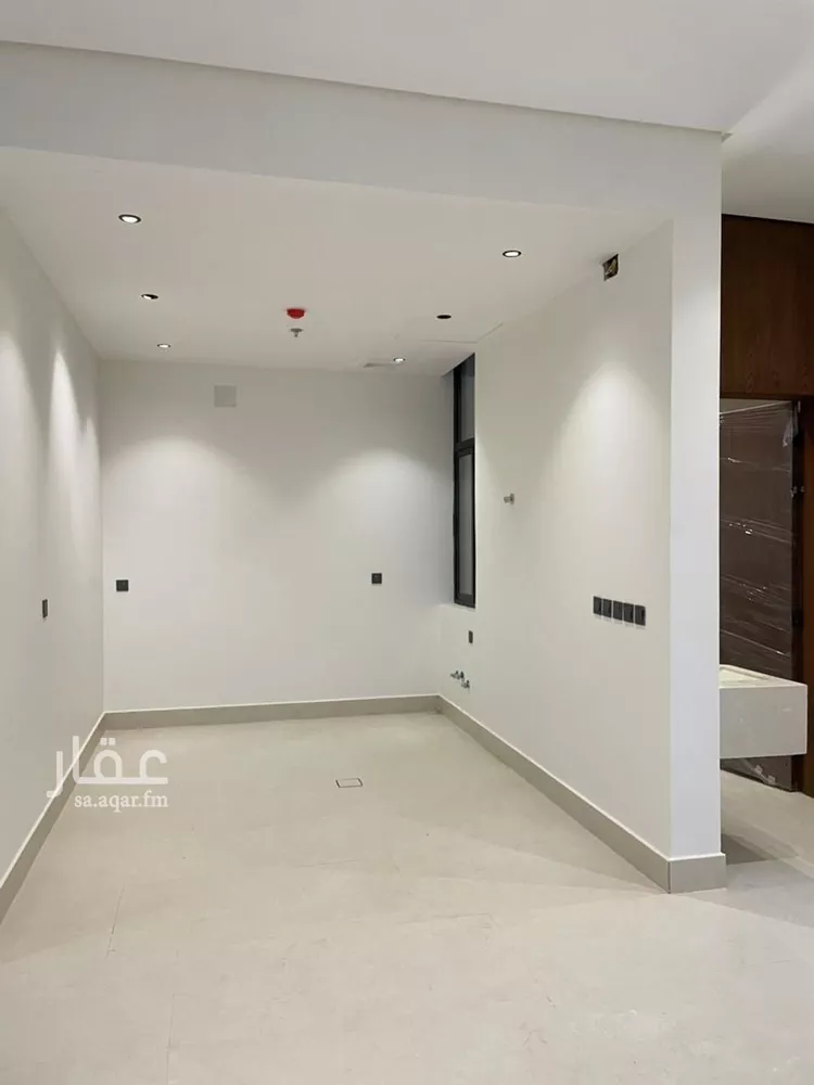 شقة للبيع في شارع قطب الدين بن السلطان, حي المهدية, مدينة الرياض, منطقة الرياض صورة 4