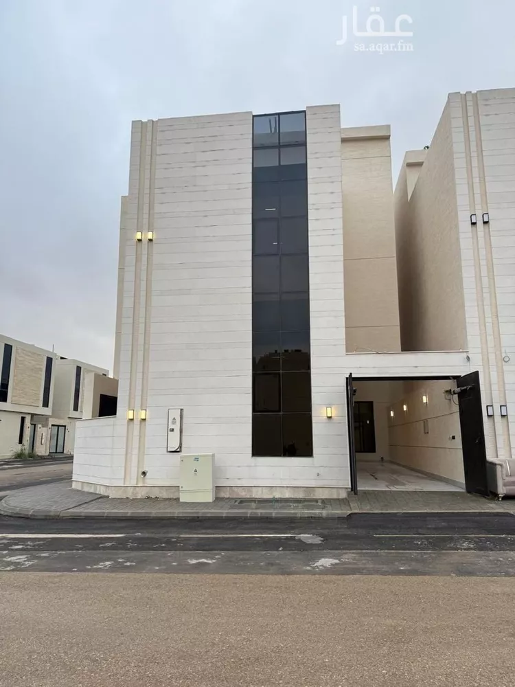 فيلا للبيع في شارع أبي الحسن الأسفرائيني, حي المهدية, مدينة الرياض, منطقة الرياض