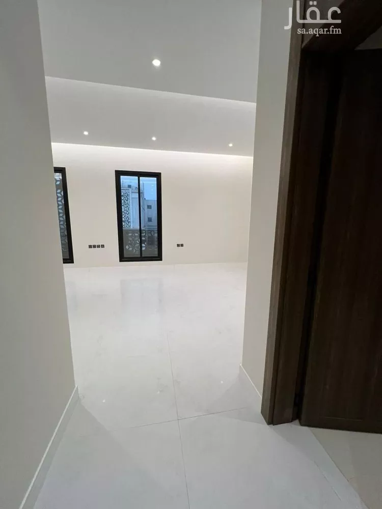 فيلا للبيع في شارع أبي بكر الآجري, حي المهدية, مدينة الرياض, منطقة الرياض صورة 4