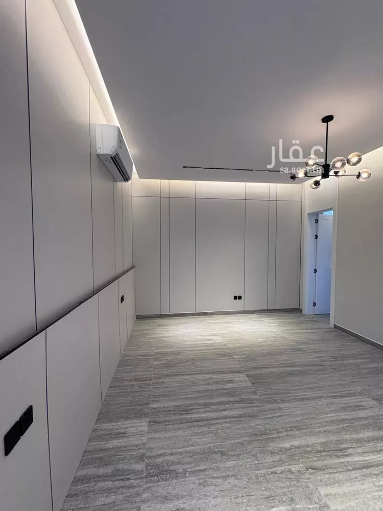 فيلا للبيع في شارع سعد الله بن مجالد, حي المهدية, مدينة الرياض, منطقة الرياض صورة 2