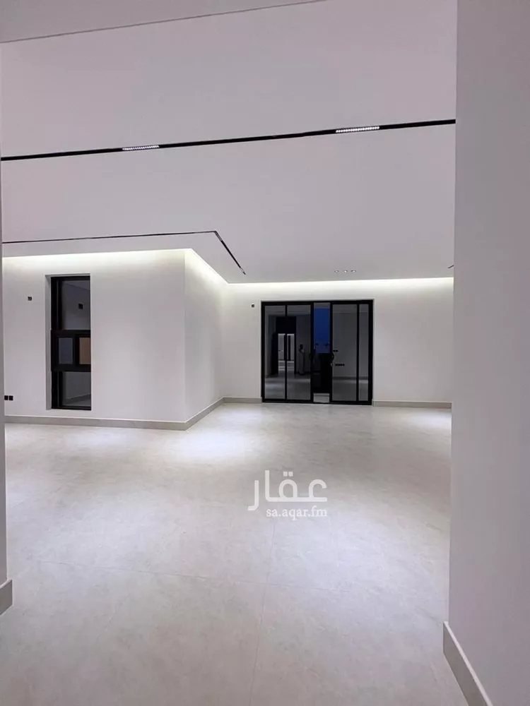 فيلا للبيع في شارع أحمد الكازروني, حي المهدية, مدينة الرياض, منطقة الرياض صورة 2