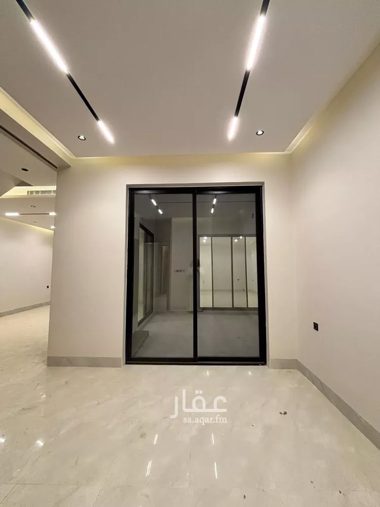 فيلا للبيع في شارع السيل الكبير, حي المهدية, مدينة الرياض, منطقة الرياض صورة 4