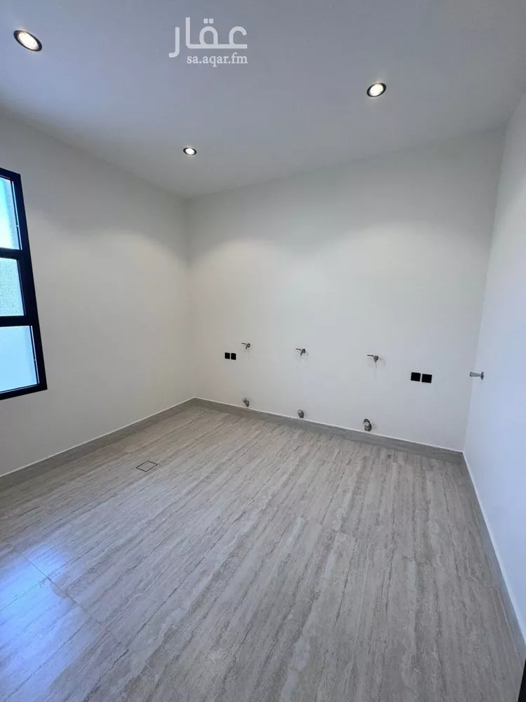 فيلا للبيع في شارع السيل الكبير, حي المهدية, مدينة الرياض, منطقة الرياض صورة 5