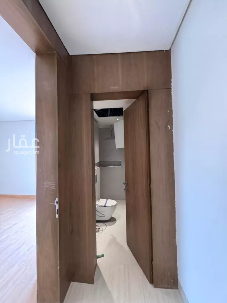 فيلا للبيع في شارع السيل الكبير, حي المهدية, مدينة الرياض, منطقة الرياض صورة 2