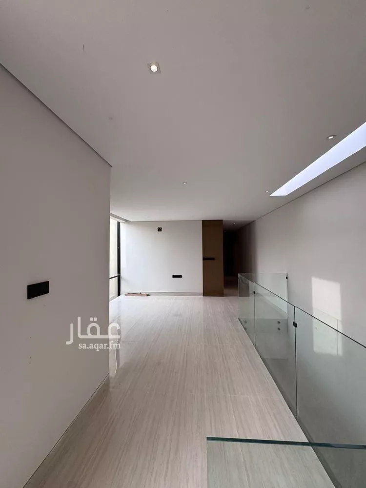 فيلا للبيع في شارع السيل الكبير, حي المهدية, مدينة الرياض, منطقة الرياض 11