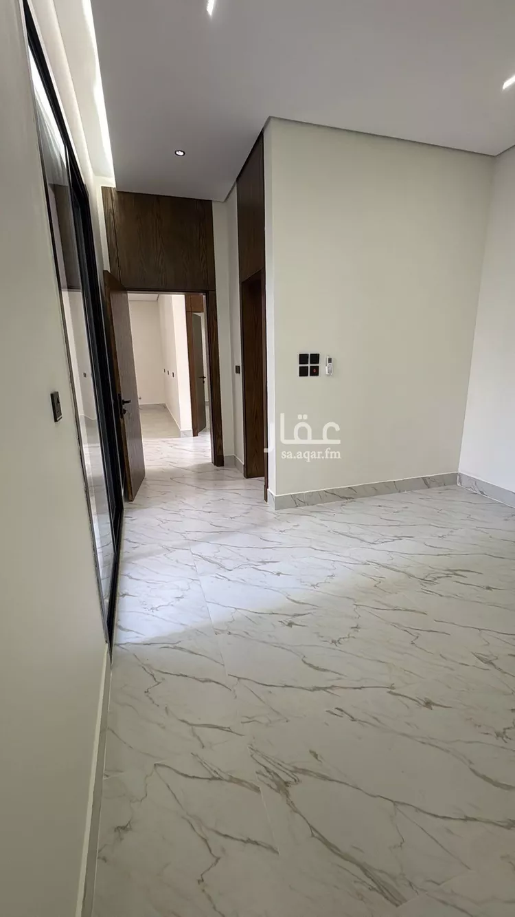 فيلا للبيع في شارع السيل الكبير, حي المهدية, مدينة الرياض, منطقة الرياض 14