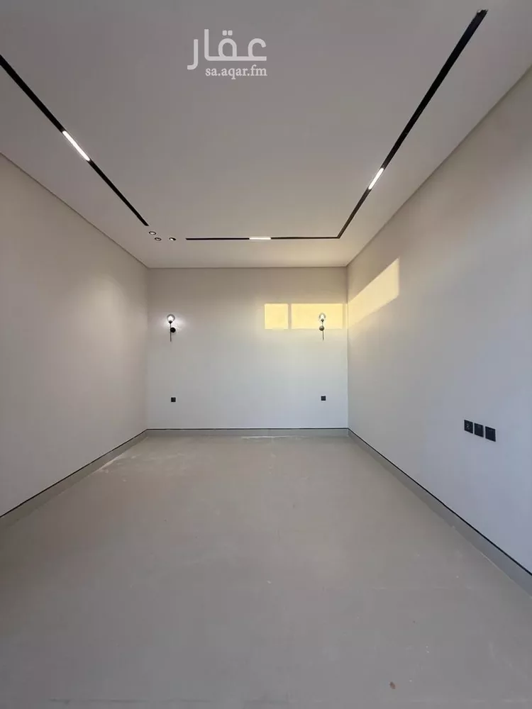 فيلا للبيع في شارع قطب الدين بن السلطان, حي المهدية, مدينة الرياض, منطقة الرياض صورة 3