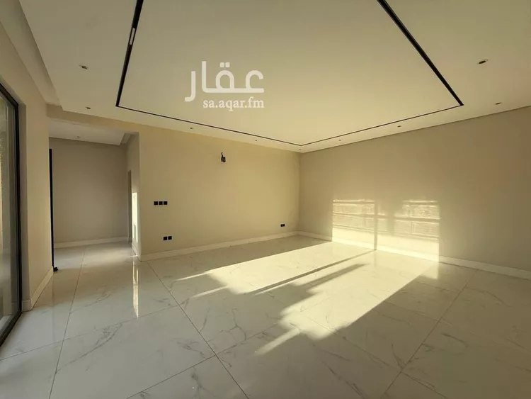 فيلا للبيع في شارع محمد بن عيسى العدني, حي المهدية, مدينة الرياض, منطقة الرياض 8