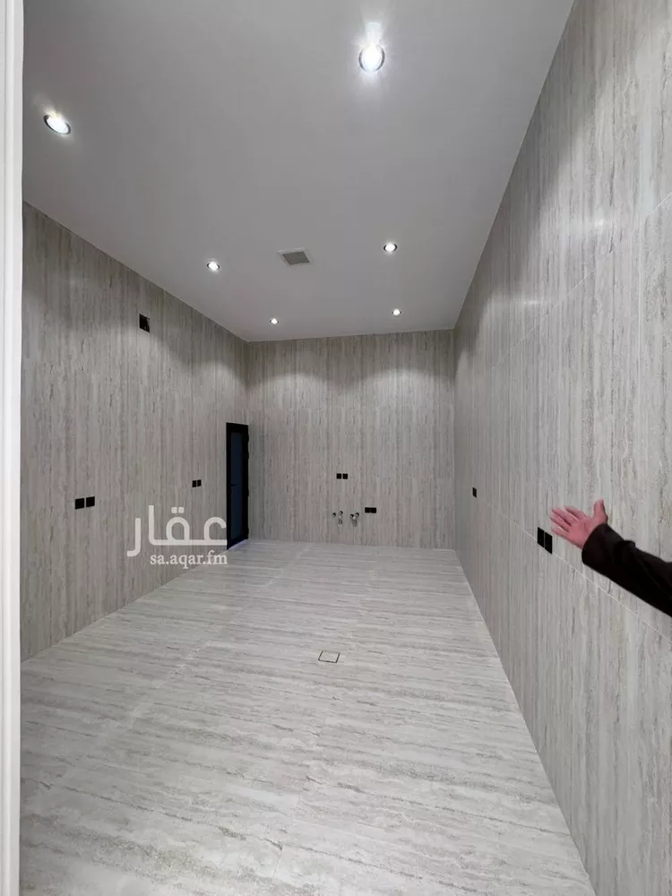Villa for Sale in Riyadh Al Mahdiyah 17