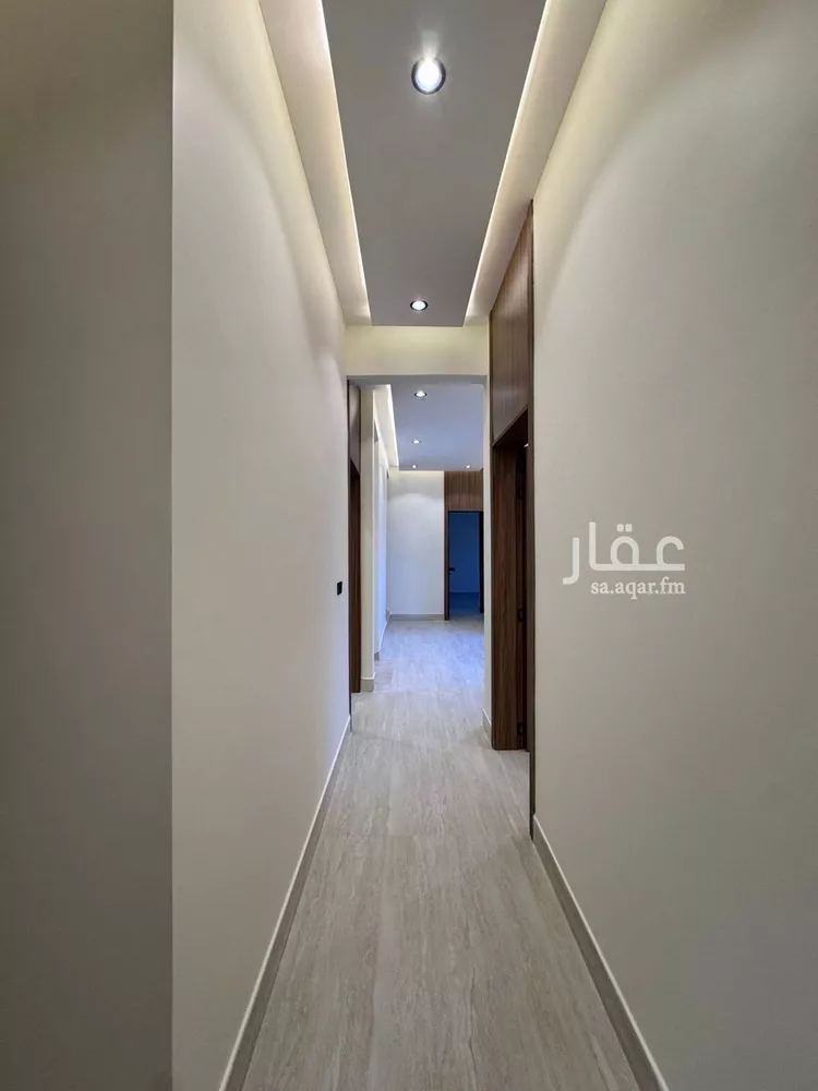 فيلا للبيع في شارع السيل الكبير, حي المهدية, مدينة الرياض, منطقة الرياض صورة 2