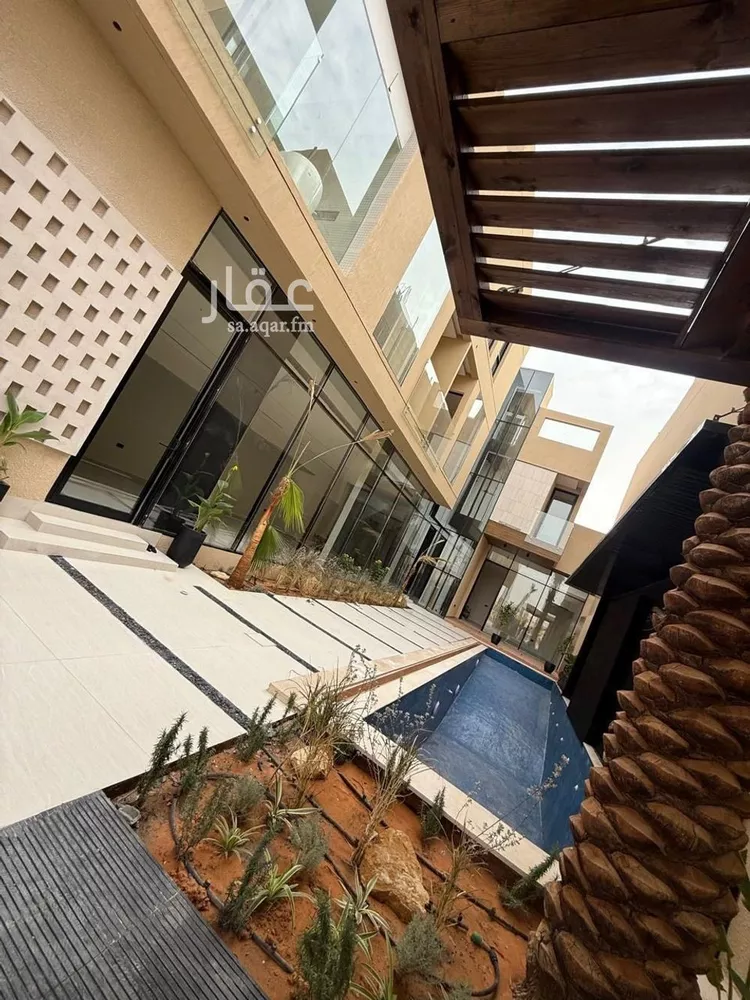 فيلا للبيع في شارع السيل الكبير, حي المهدية, مدينة الرياض, منطقة الرياض 25