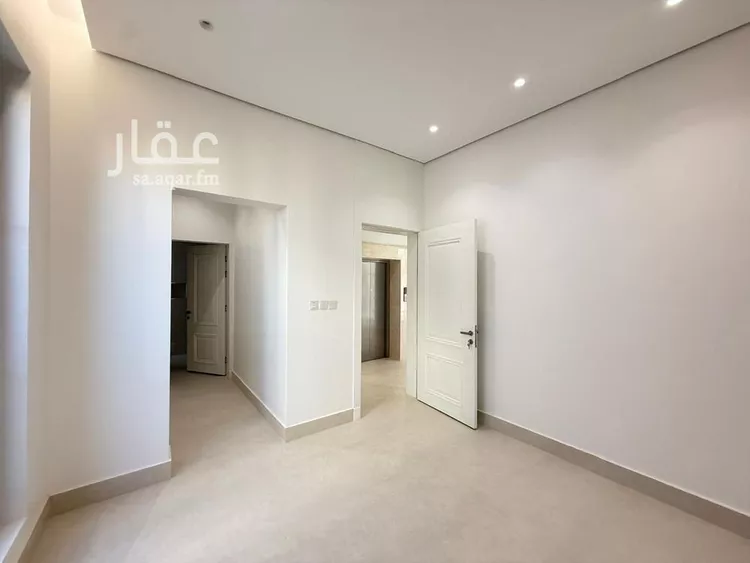 فيلا للبيع في شارع السيل الكبير, حي المهدية, مدينة الرياض, منطقة الرياض 14