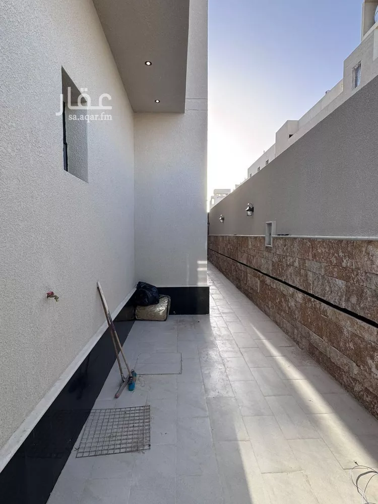 Villa for Sale in Riyadh Al Mahdiyah 18