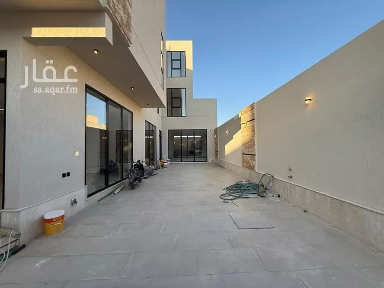 فيلا للبيع في شارع ابي الشيخ الاصبهاني, حي المهدية, مدينة الرياض, منطقة الرياض صورة 3