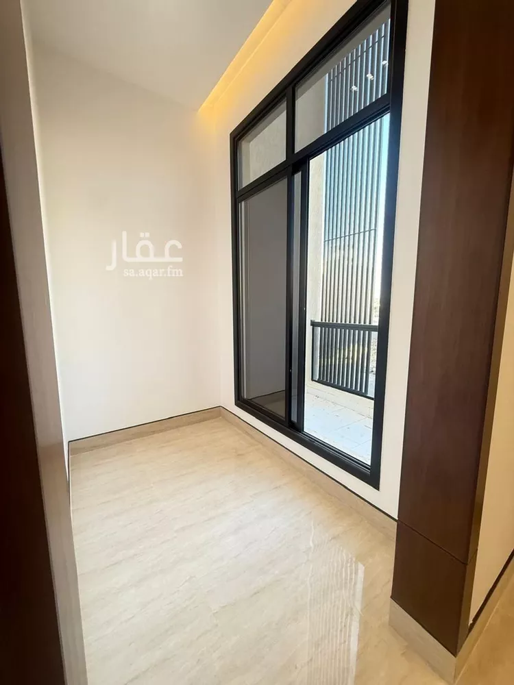 فيلا للبيع في شارع أحمد مفتي المكي الحنفي, حي المهدية, مدينة الرياض, منطقة الرياض صورة 5