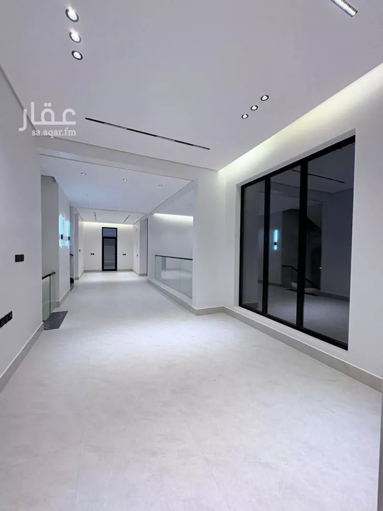 فيلا للبيع في شارع أحمد الكازروني, حي المهدية, مدينة الرياض, منطقة الرياض صورة 4