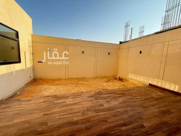 فيلا للبيع في شارع محمد بن عيسى العدني, حي المهدية, مدينة الرياض, منطقة الرياض 7