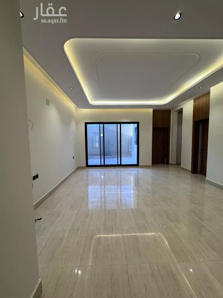 فيلا للبيع في شارع السيل الكبير, حي المهدية, مدينة الرياض, منطقة الرياض صورة 2