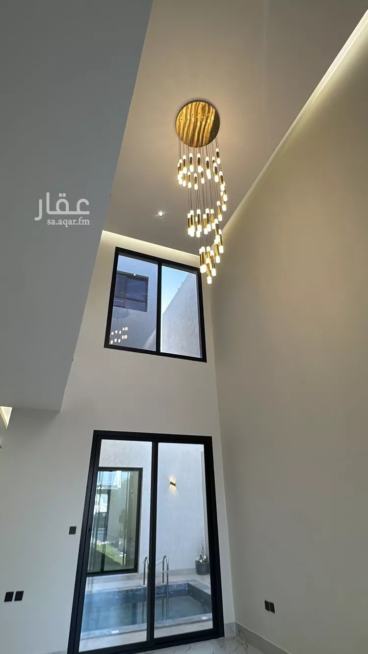 فيلا للبيع في شارع السيل الكبير, حي المهدية, مدينة الرياض, منطقة الرياض صورة 2