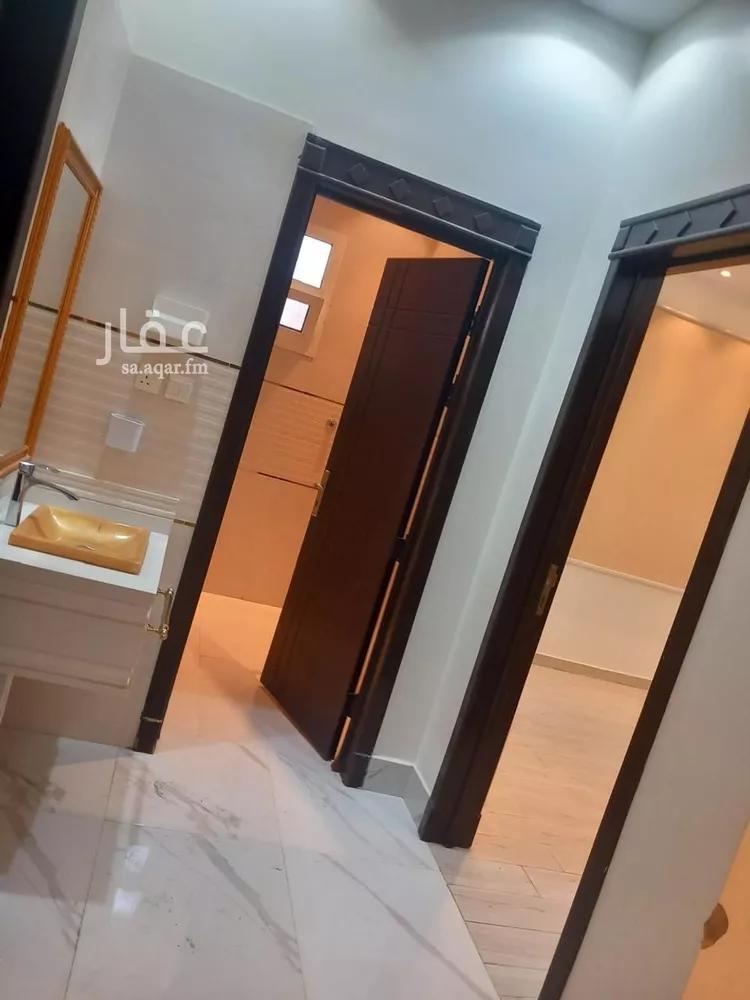 فيلا للبيع في شارع جبل الحسي, حي ظهرة لبن, مدينة الرياض, منطقة الرياض صورة 3