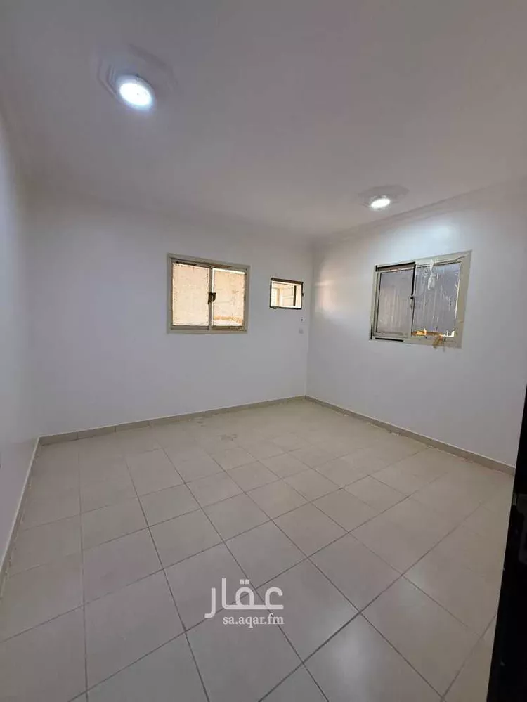 شقة للإيجار في شارع الرايه, حي النهضة, مدينة بريدة, منطقة القصيم صورة 3