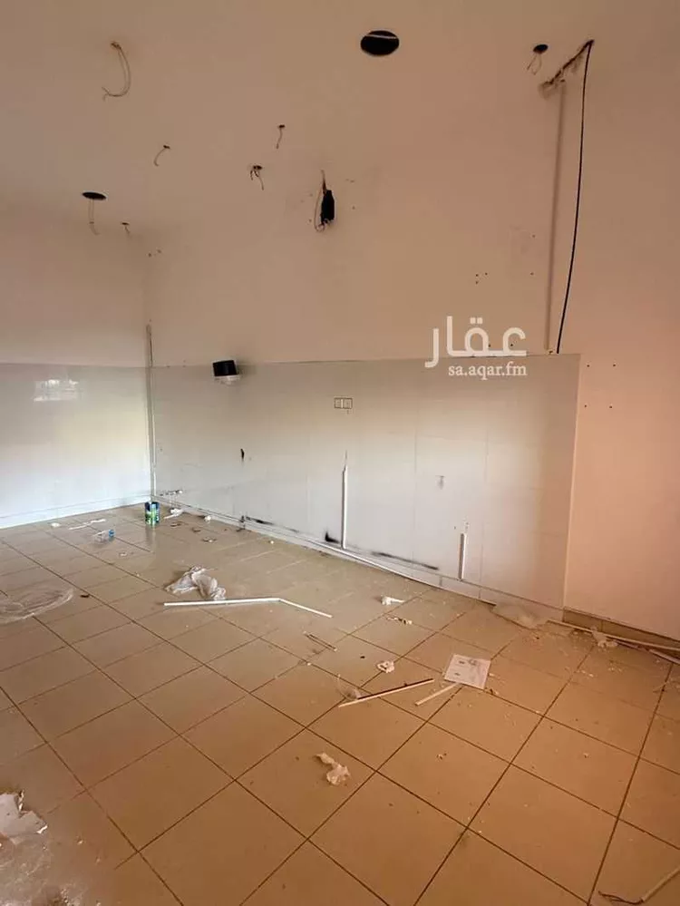 محل للإيجار في شارع الرايه, حي النهضة, مدينة بريدة, منطقة القصيم صورة 4
