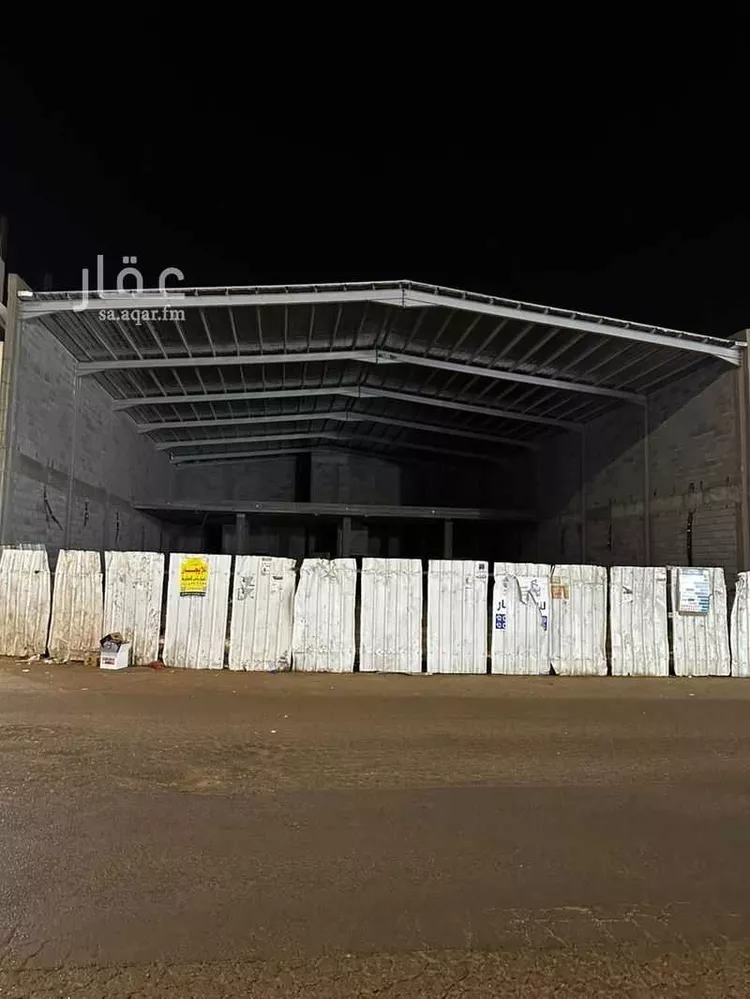 محل للإيجار في شارع عبدالله بن عبدالعزيز, حي البوادي, مدينة تبوك, منطقة تبوك