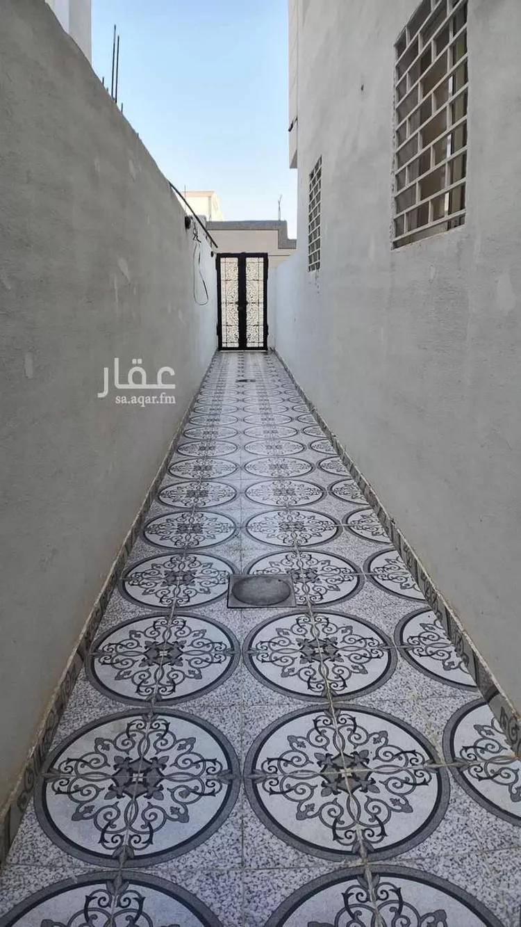 شقة للإيجار في شارع أبو عبد الملك بن عبد البر, حي اليرموك, مدينة تبوك, منطقة تبوك