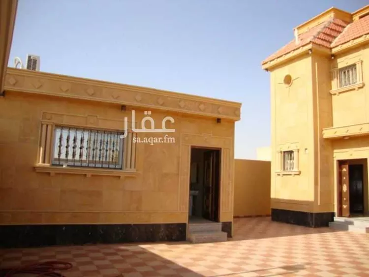 فيلا للبيع في شارع حيوة ابن شريح, حي الفلاح, مدينة بريده, منطقة القصيم صورة 4