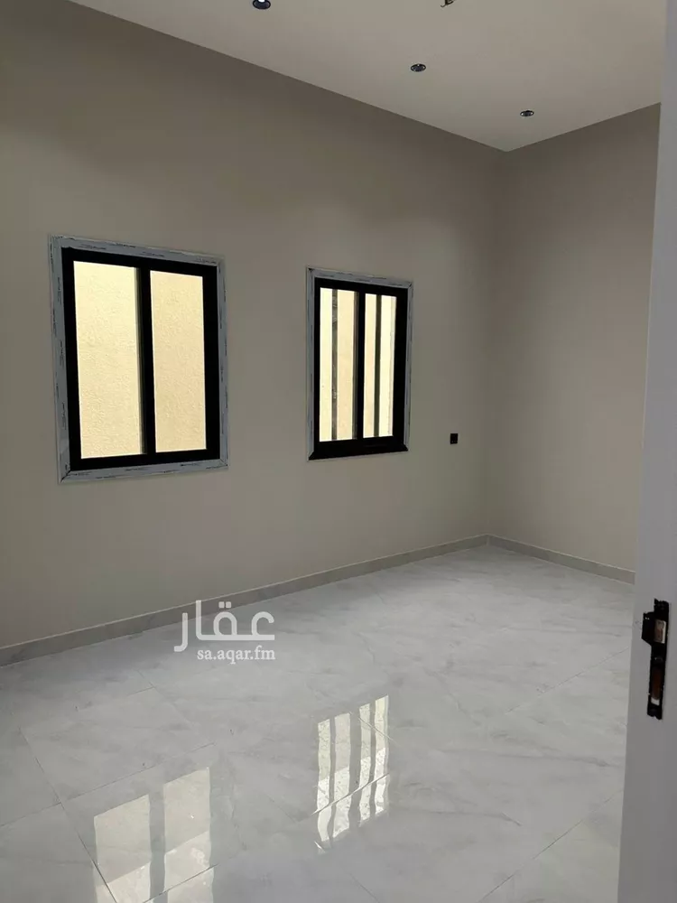 دور للبيع في شارع رقم 263, حي ظهرة لبن, مدينة الرياض, منطقة الرياض صورة 5