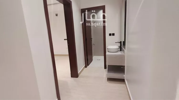 فيلا للبيع في شارع أحمد بن أبي عزرة, حي المرجان, مدينة الرياض, منطقة الرياض صورة 4