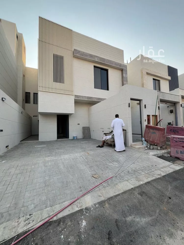 دور للبيع في شارع شايقة, حي طويق, مدينة الرياض, منطقة الرياض صورة 3