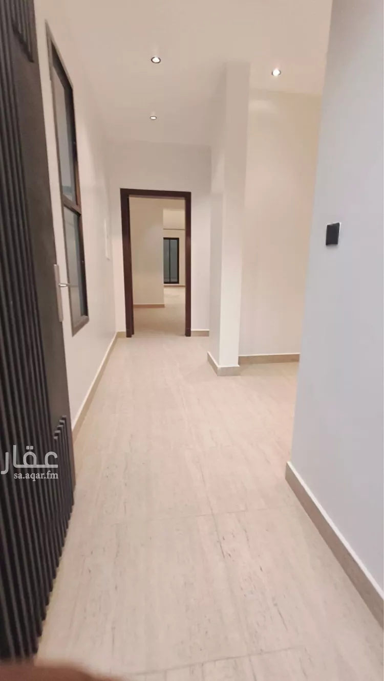 فيلا للبيع في شارع أحمد بن أبي عزرة, حي المرجان, مدينة الرياض, منطقة الرياض 8