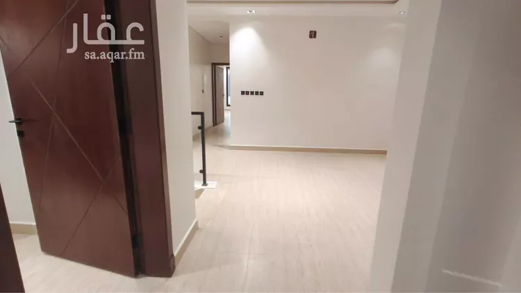 فيلا للبيع في شارع أحمد بن أبي عزرة, حي المرجان, مدينة الرياض, منطقة الرياض 15